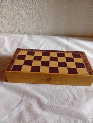 Tablero de ajedrez plegable de madera