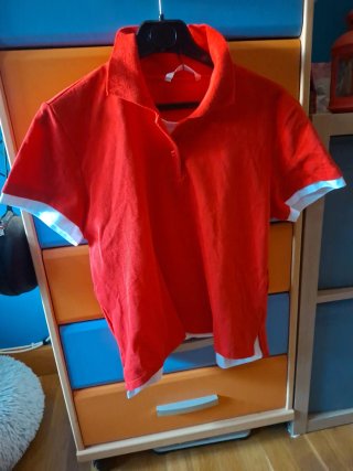 Camiseta Polo Roja y Blanca