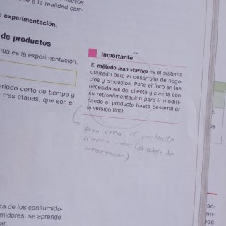 Empresa y diseño de modelos de negocio 2o Bachi...