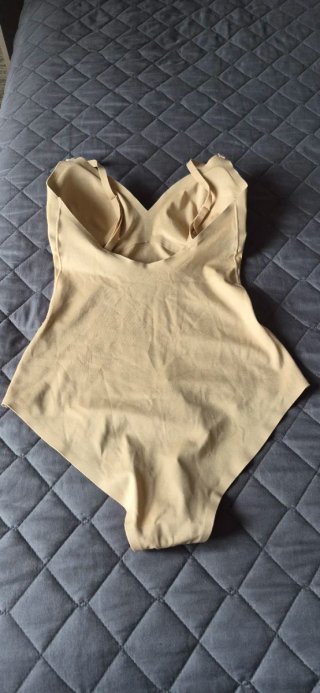 Body Moldeador Oysho Beige