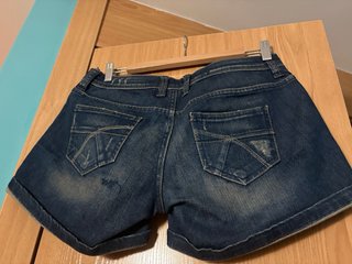 Shorts vaqueros para chica. Pantalón corto mujer