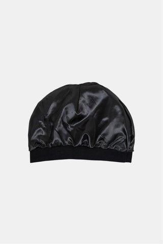 Gorro de satén negro