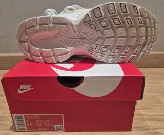 Nike V5 RNR Mujer Talla 35.5