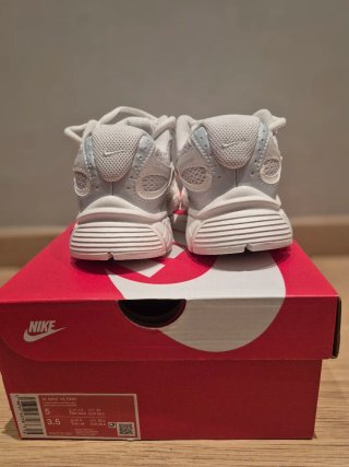 Nike V5 RNR Mujer Talla 35.5