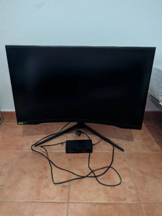 Monitor Samsung Odyssey G7 240Hz Curvo 32 pulgadas