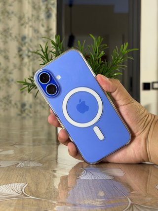 iPhone 16 Blu