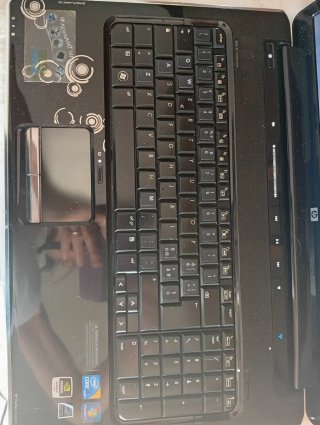 HP Pavilion DV7 i3 Notebook