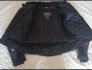 Chaqueta de moto IXS de piel