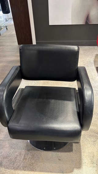 1 Sillon de peluquería negra