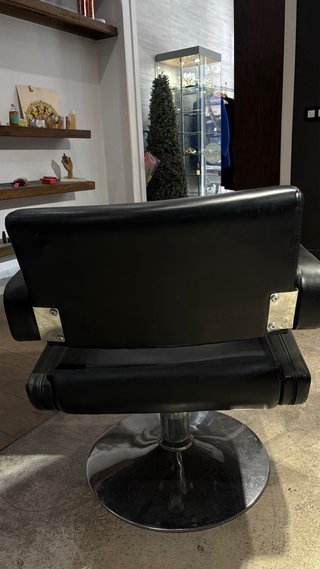 1 Sillon de peluquería negra