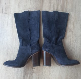 Botas camperas ante azul marino 35