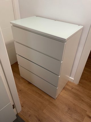 Cómoda Ikea 4 cajones cristal blanco