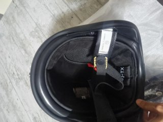 Casco retro negro