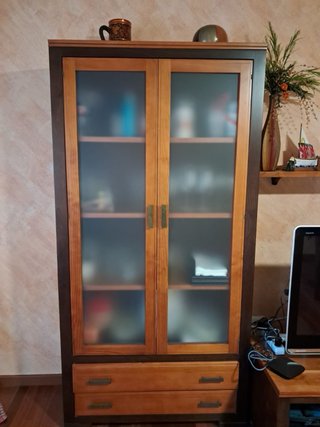 Mueble de salón rústico de madera