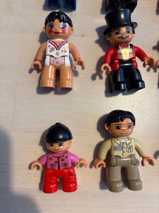 Lote 12 figuras Lego Duplo personajes