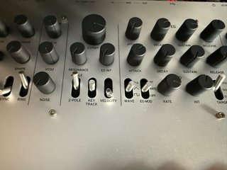 Arturia Minilogue Sintetizador