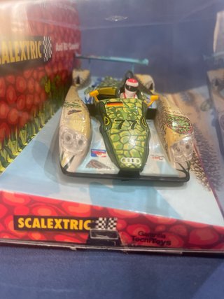 Scalextric Audi R8 Cocodrilo