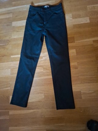 Pantalón negro