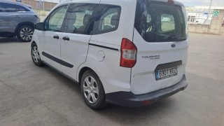 Ford Transit Courier 2016