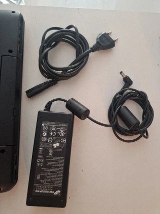 Portátil Medion i3 Windows 11 barato NEGOCIABLE