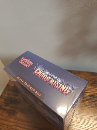 ETB Chaos Rising ingles