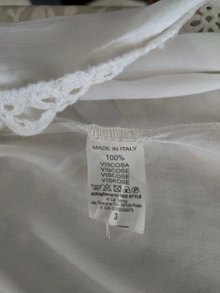 Blusa blanca viscosa con cenefa Talla Única