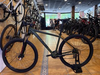 Bicicleta Fuji Nevada 4.0 LTD 29 T.L