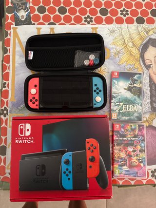 Nintendo Switch con Zelda y Mario Kart