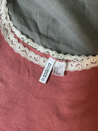 Top de tirantes con encaje