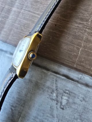 Reloj Nyon Luxe Swiss Made