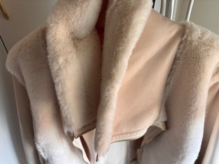 Cazadora Lolitas beige cuero y piel sintética