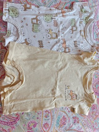 Set di abbigliamento per neonati con stampa trattore