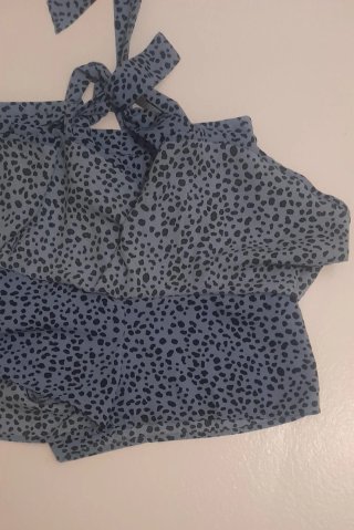 Minifalda pantalón  lunares Stradivarius Talla M