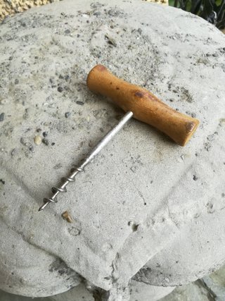 Vecchio atrezzo per falegnami