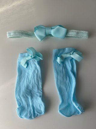 Conjunto diadema y calcetines bebé