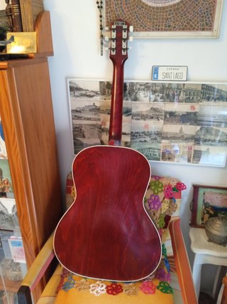 Guitarra Acústica Sueca Vintage de los años 1950