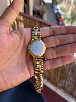 Reloj Seiko Vintage Dorado y Blanco elegante