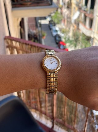 Reloj Seiko Vintage Dorado y Blanco elegante