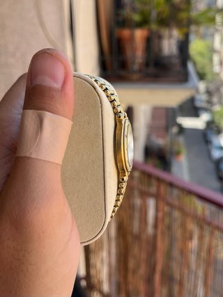 Reloj Seiko Vintage Dorado y Blanco elegante