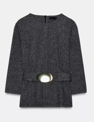 Top sarga Zara gris con cinturón