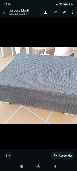 Nuevo a estrenar  Mesa de jardín/terraza ratán y c