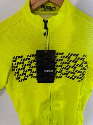 Conjunto Ciclismo Maillot y Culotte Amarillo