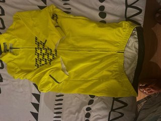 Conjunto Ciclismo Maillot y Culotte Amarillo