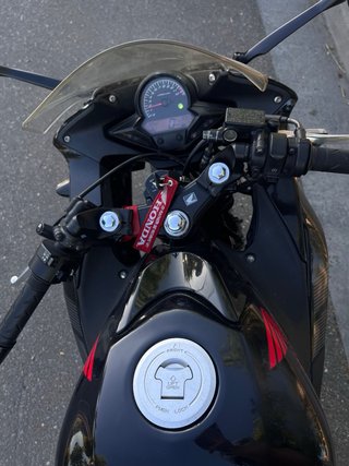 Honda CBR 125cc Negra y Roja