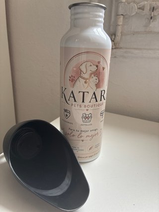 Botella para los paseos de tu perro personalizada