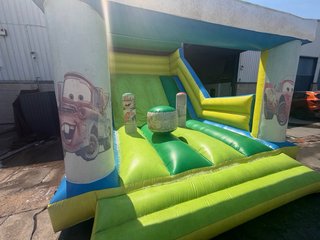 Castillo hinchable con tobogán 7x5x4.5