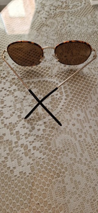Gafas de sol redondas Zara azules y marrones