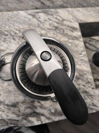 Exprimidor Eléctrico Qilive