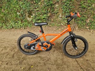 Bicicleta infantil Btwin arancione