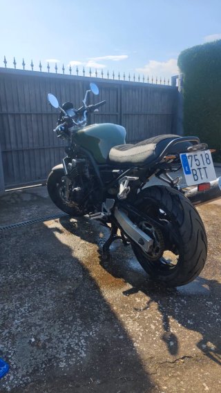 Yamaha fzs 600 Fazer caferacer street tracker